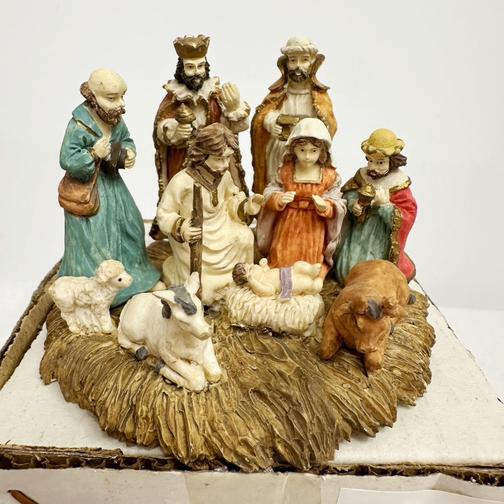 Lefton‎ Mini Nativity Manger Scene Figurine Jesus Wisemen Mary Joesph Vintage